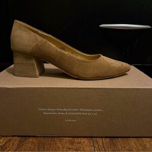 Nisolo Fiorela Classic Brown Block Heel Pump